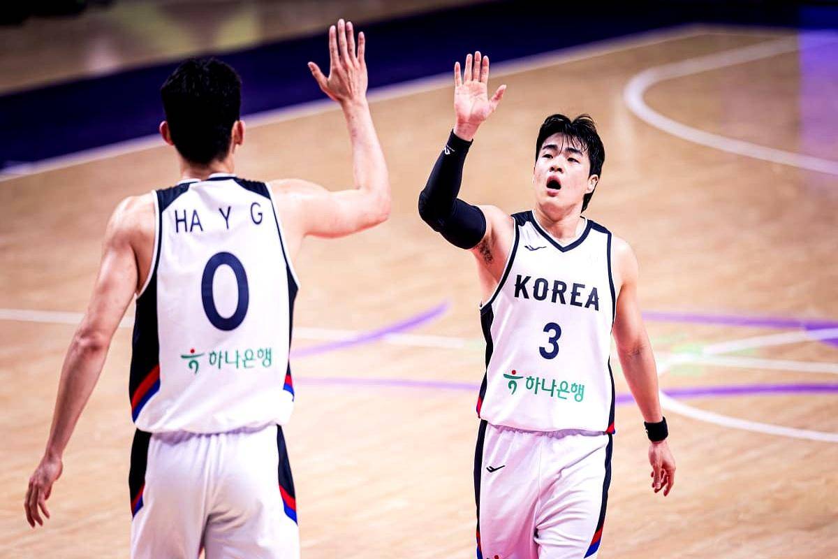 篮球比赛中出现了一场惊心动魄的对决