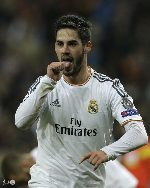 沙尔克中场助攻频频，成为球队得分利器的简单介绍