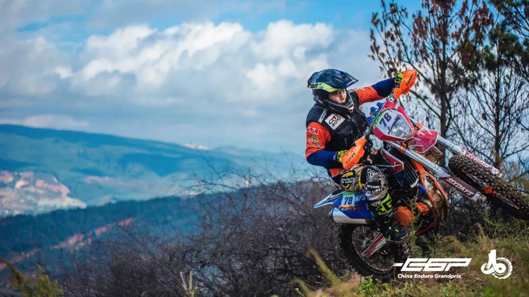 紧随其后的比赛更加扣人心弦